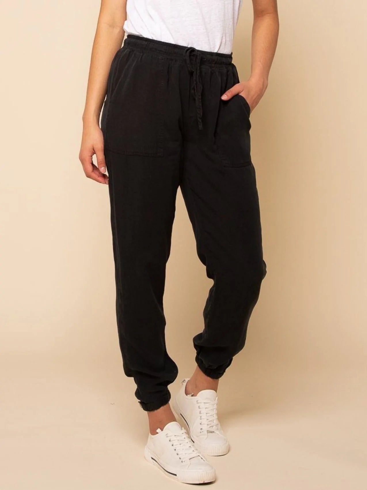 CLASSICS BLACK JOGGER PANT